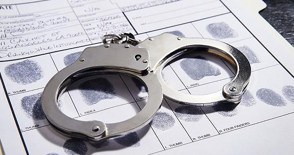 恺英网络董事长金锋被捕！多名高管涉嫌内幕交易 市值蒸发超400亿元