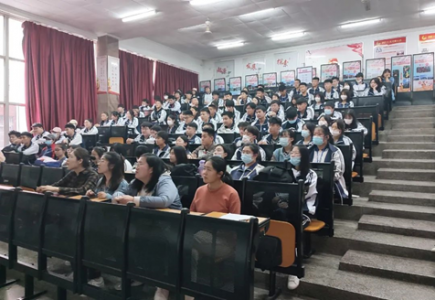 云想科技走进校园，让短视频培训从“青”开始