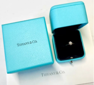 BAUNAT宝欧娜和Tiffany对比