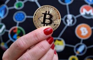传统游戏遭遇寒冬，到区块链行业做“链游”？