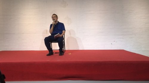 每经记者直击胡景晖媒体沟通会现场 “离开我爱